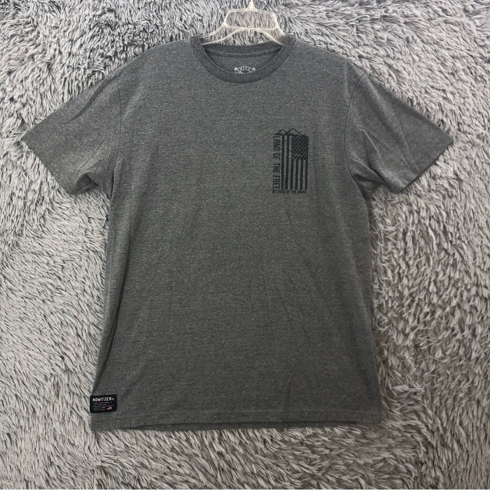 Howitzer Tshirt Mens Large Land of the Free Home of The Brave American Flag Gray